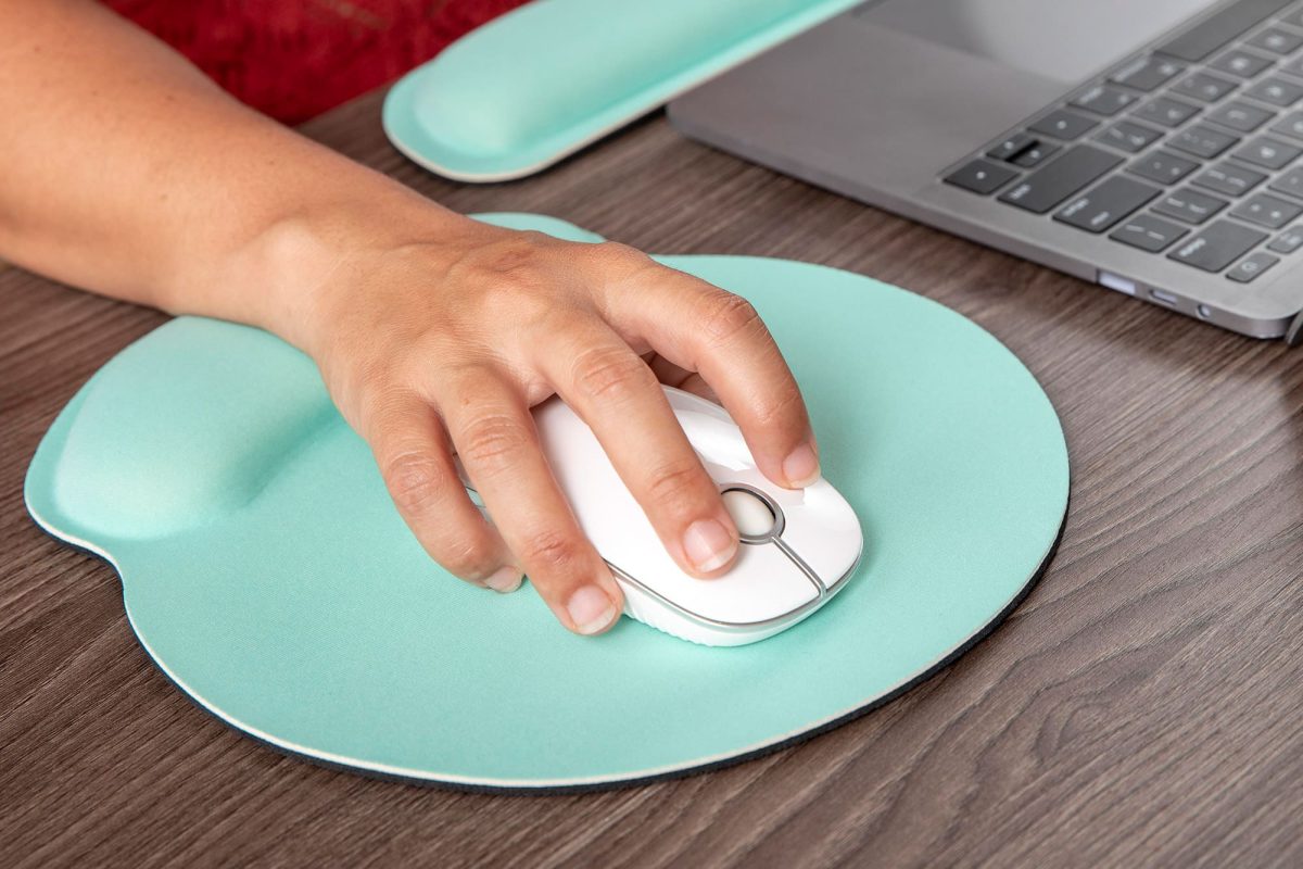 mouse pad with wrist